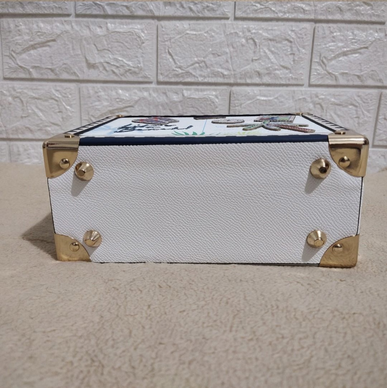 Aldo “life is a beach” bag image indicator(2)