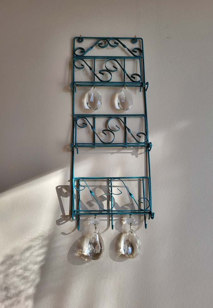 Redesigned Metal Mail Holder 🏈 image indicator(2)