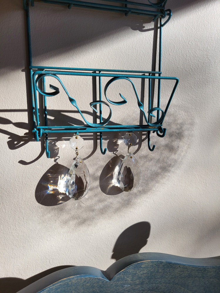 Redesigned Metal Mail Holder 🏈 image indicator(5)