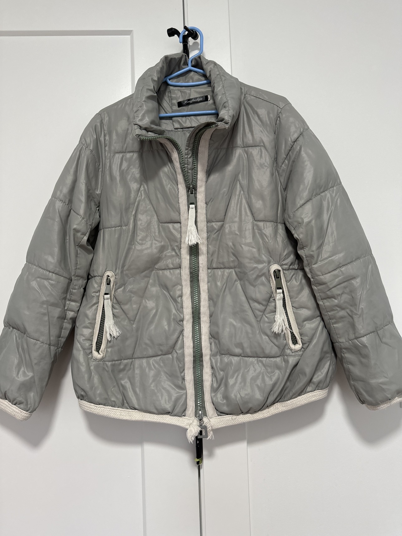 White jacket with free shoes