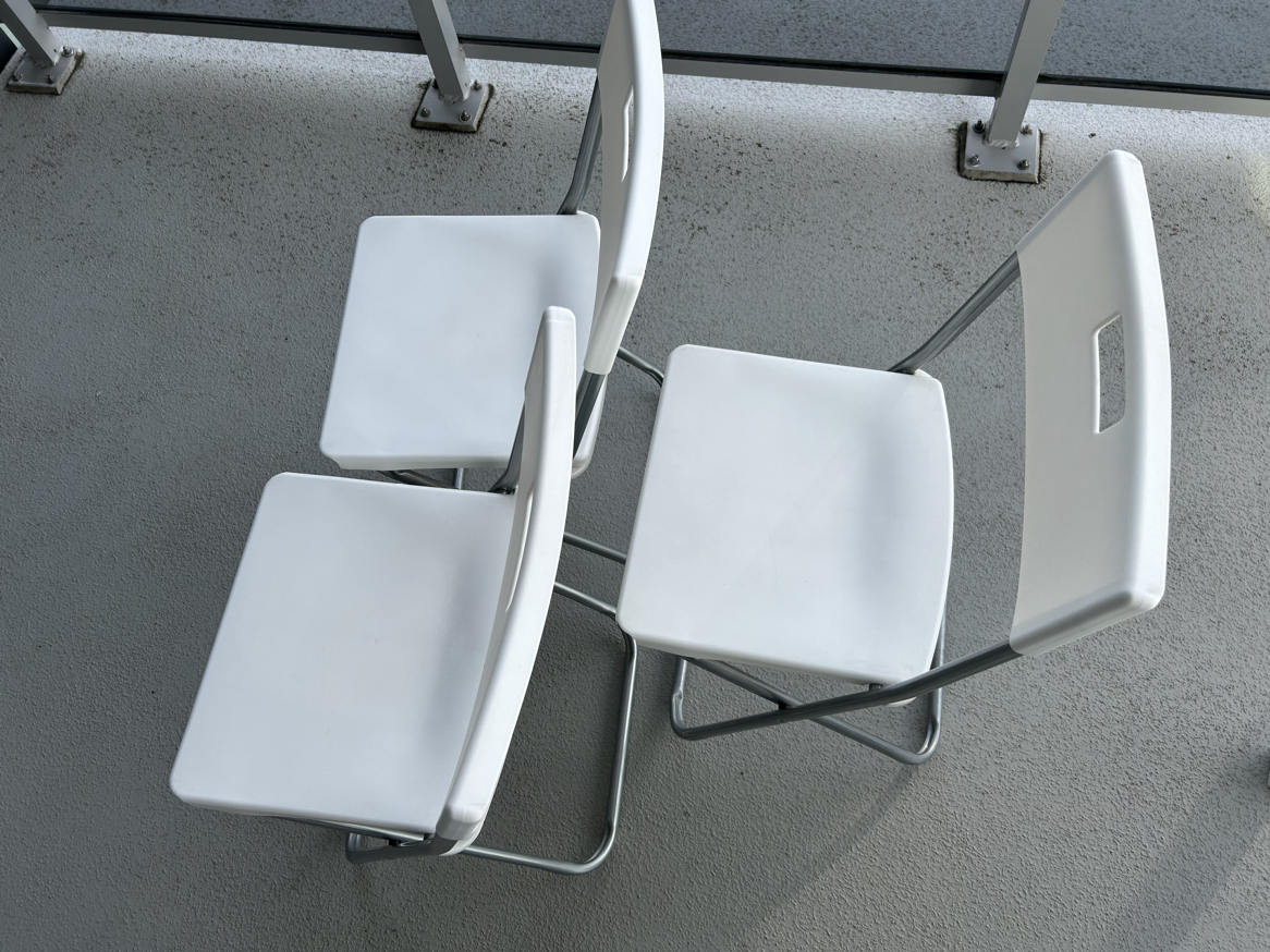 White chairs (3 for $10) - photo 3
