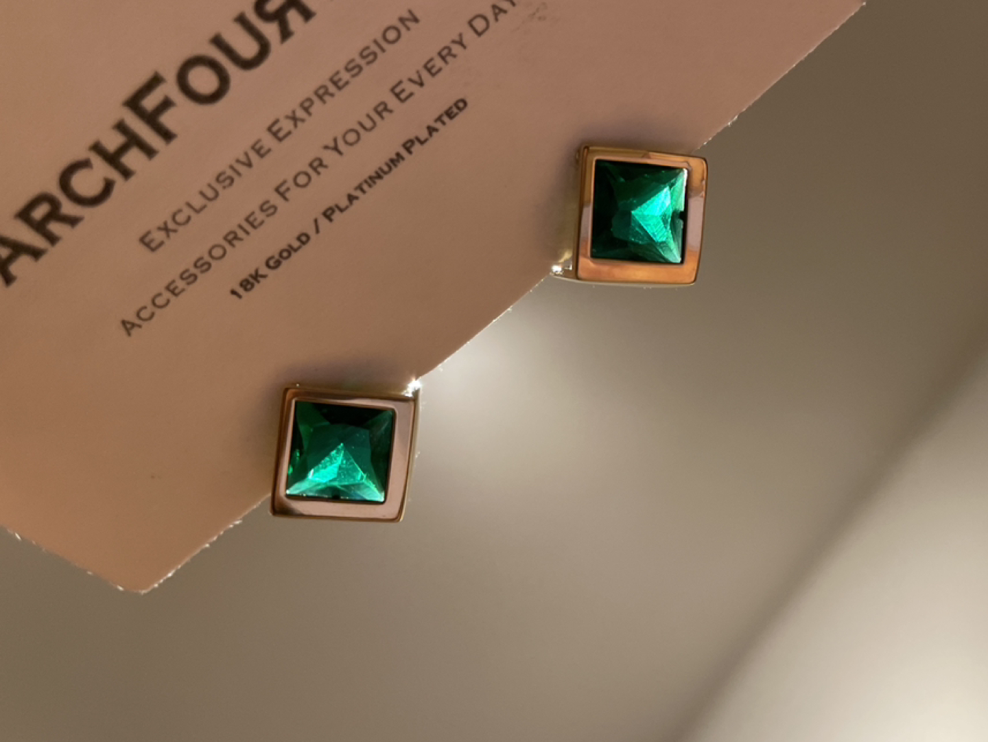 New 18K Gold-plated Ear Studs Emerald Green🥕 - photo 2