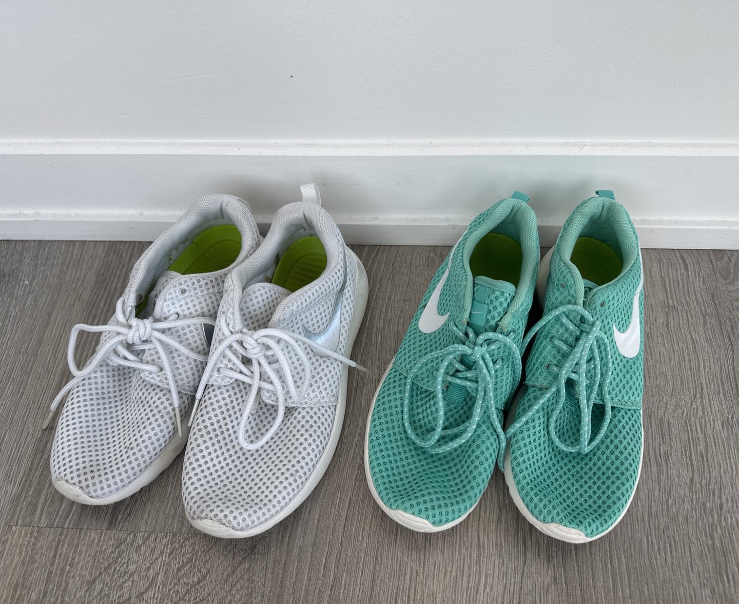 Nike shoes thumbnail