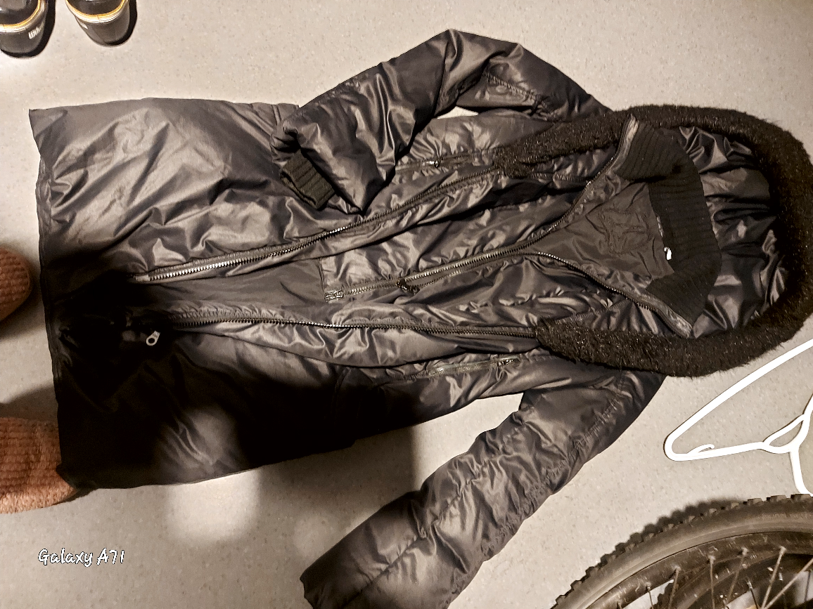 GUESS~FALL/WINTER JACKETS! image indicator(4)