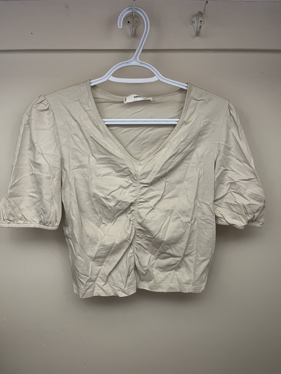 White top thumbnail
