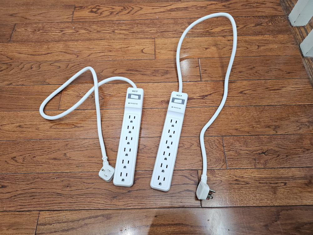 2 NXT 6-plug extension cord - photo 2