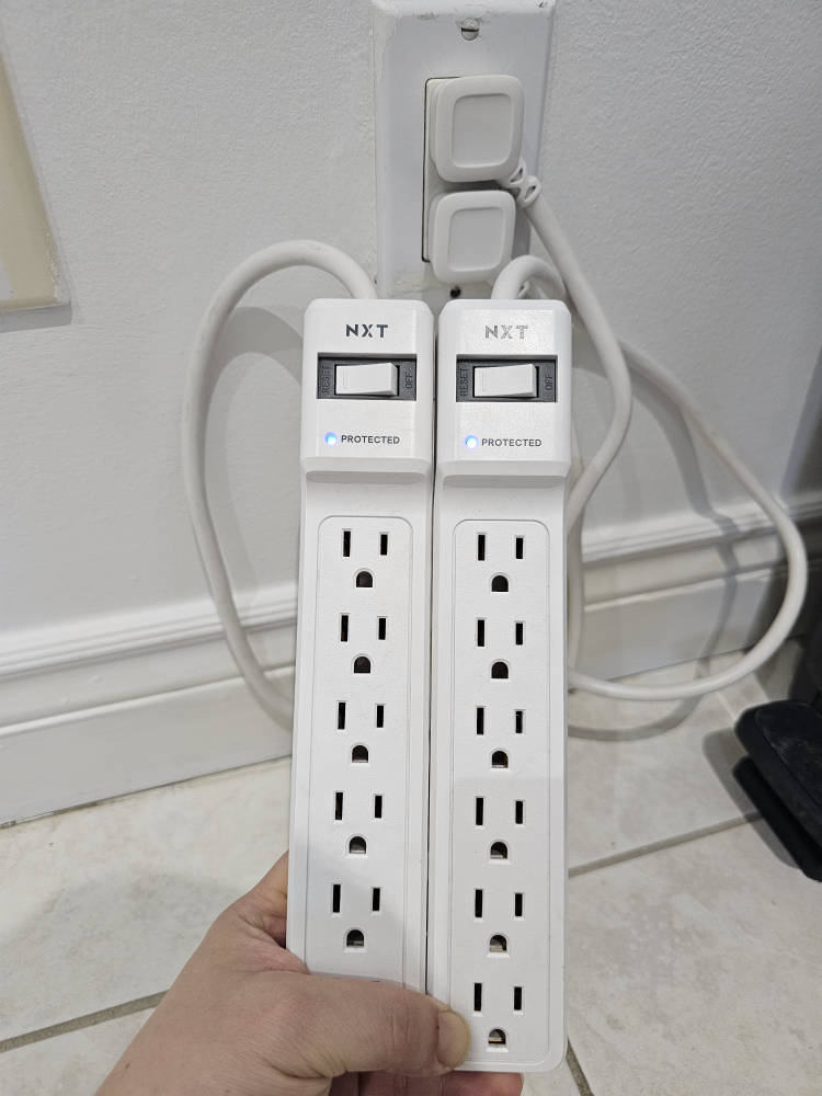2 NXT 6-plug extension cord - photo 3