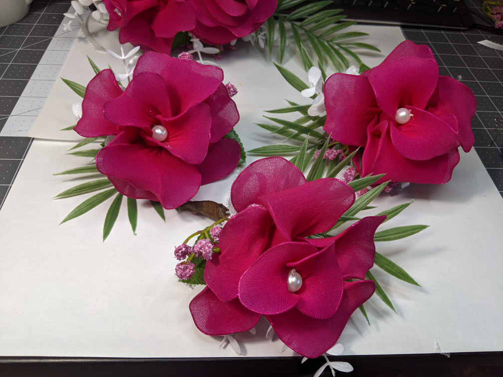 Gorgeous deep magenta bridal bouquet/corsages - photo 2