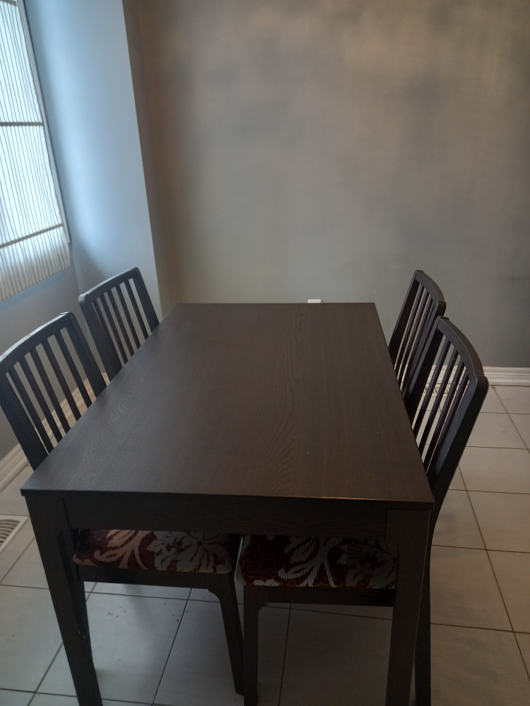 ikea extendable wooden table with four chairs - photo 2