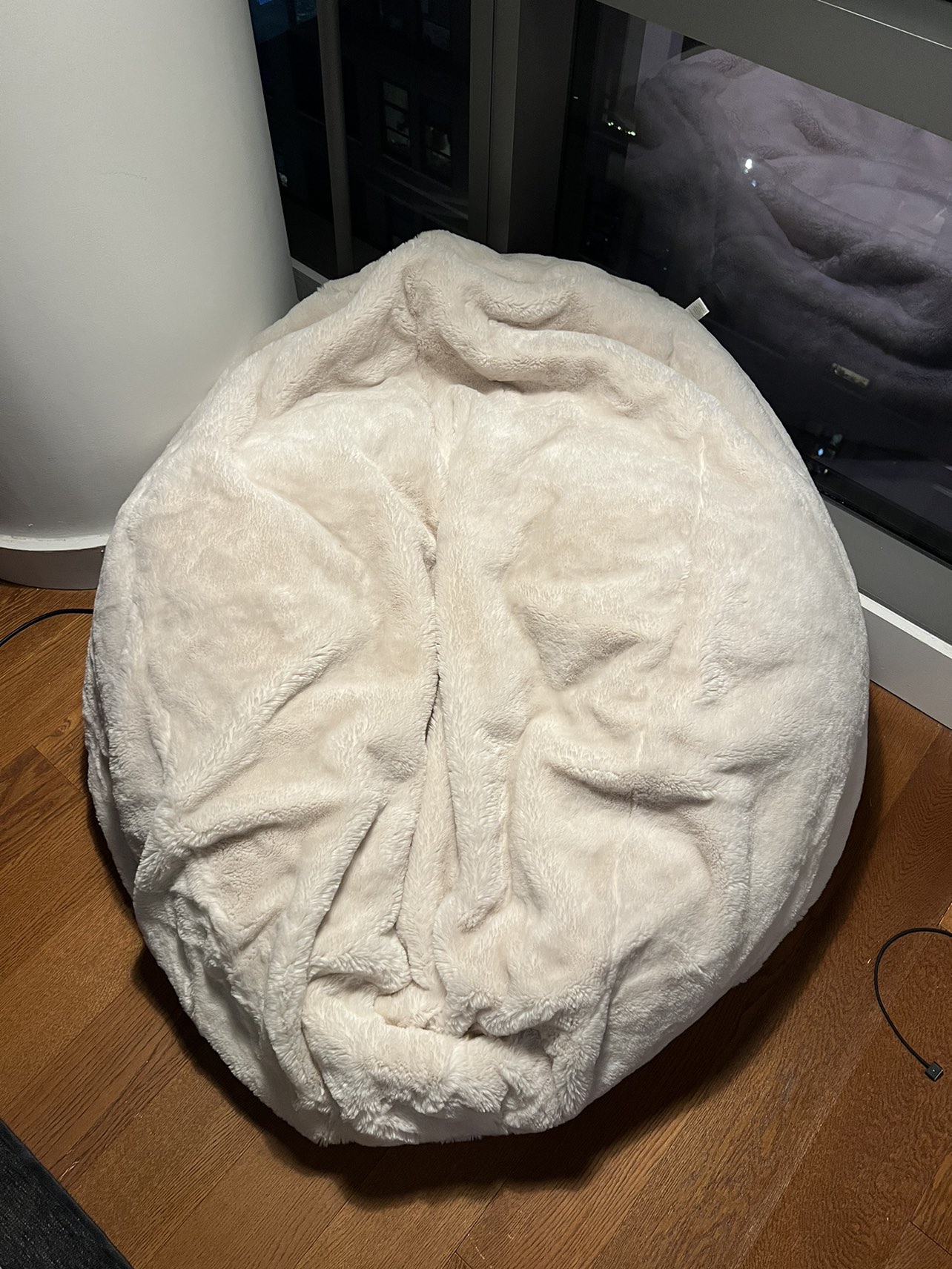 Pottery Barn Large Furry Bean Bag - photo 3