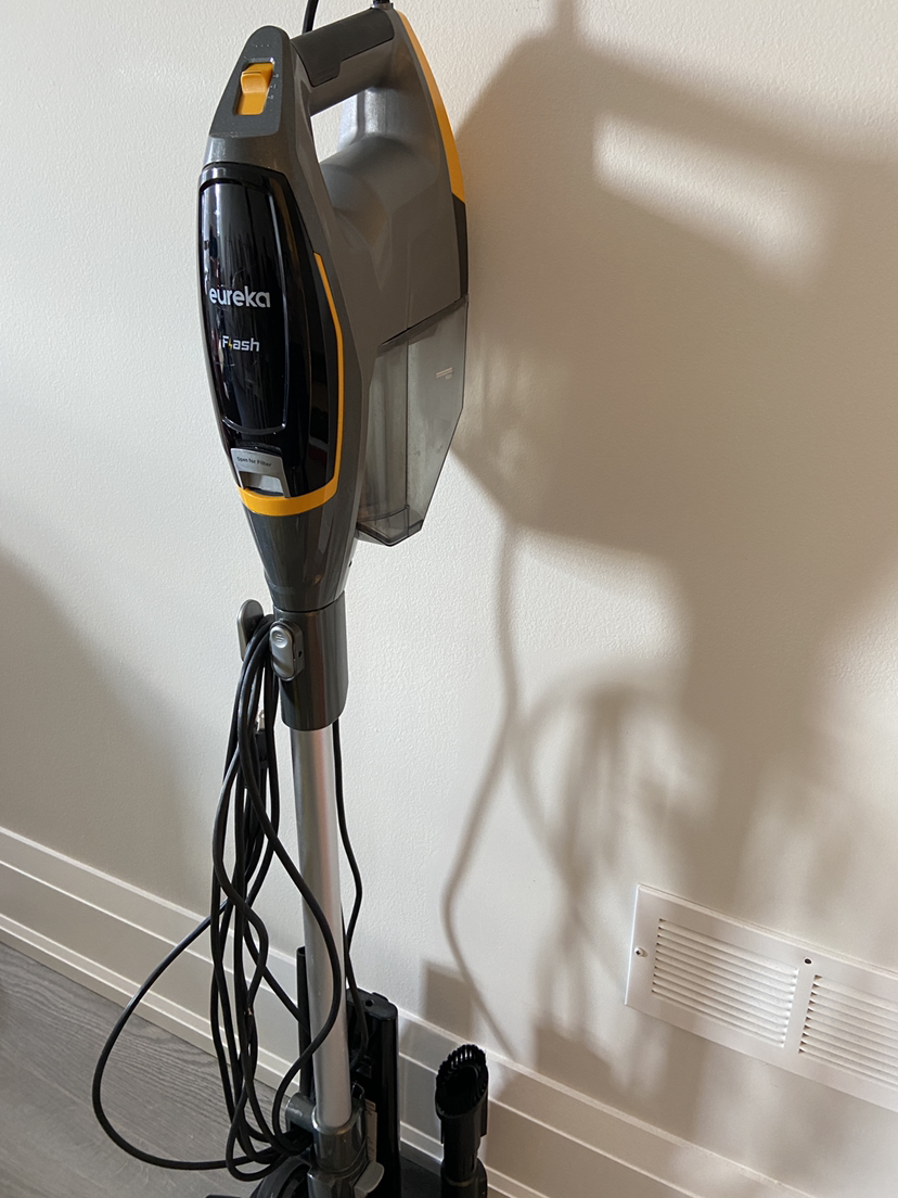 Eureka Flash Lightweight Stick Vacuum Cleaner image indicator(2)