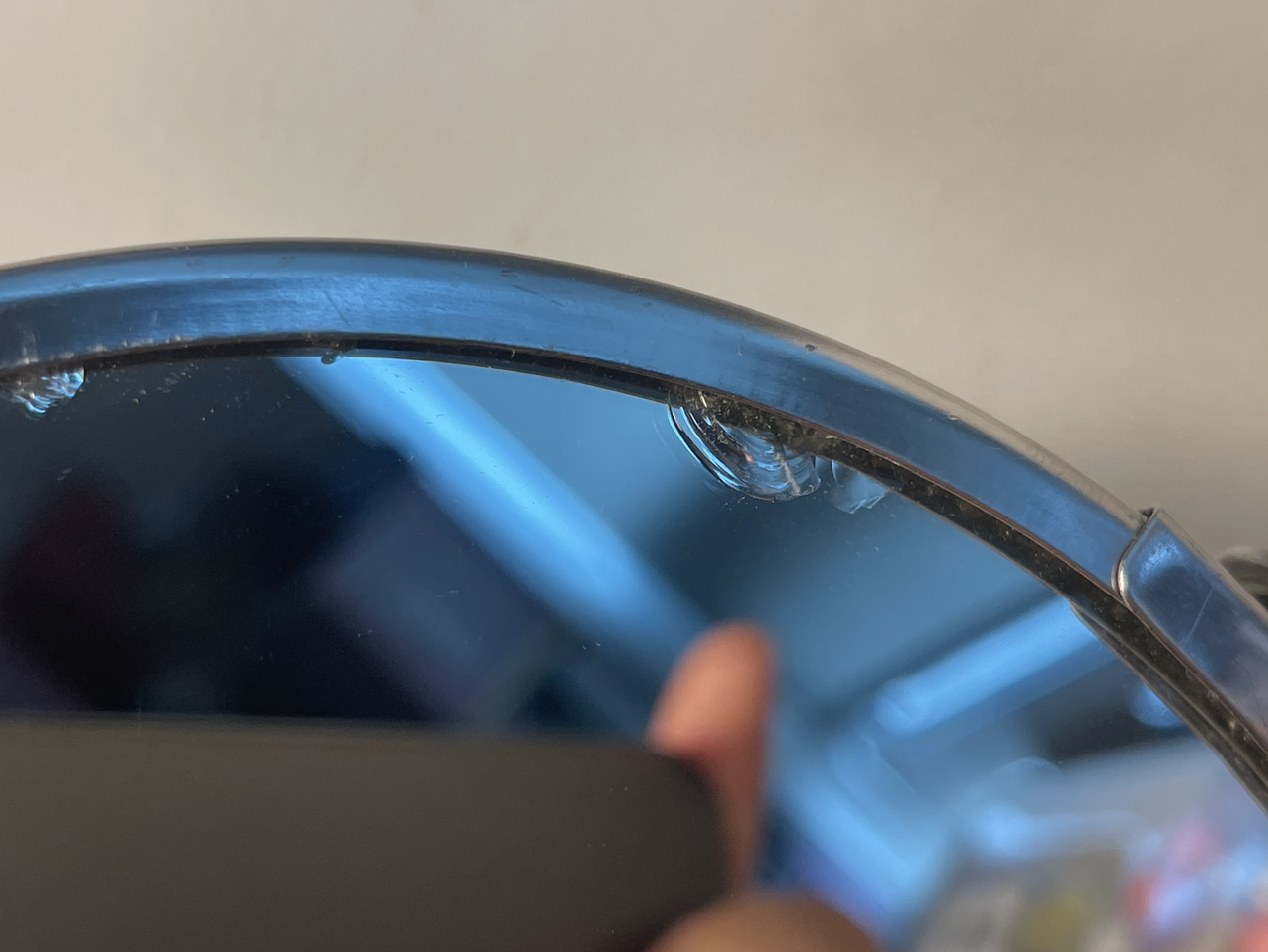 Desktop mirror from IKEA #freecycle image indicator(3)