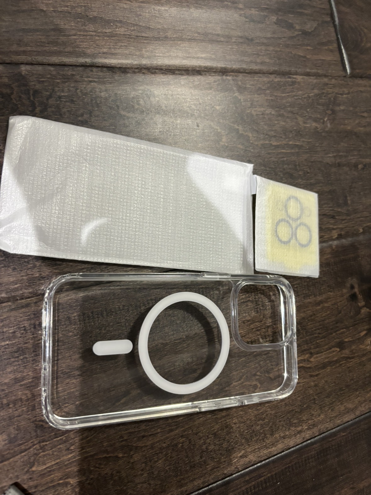 Iphone 13 pro case and screen protectors