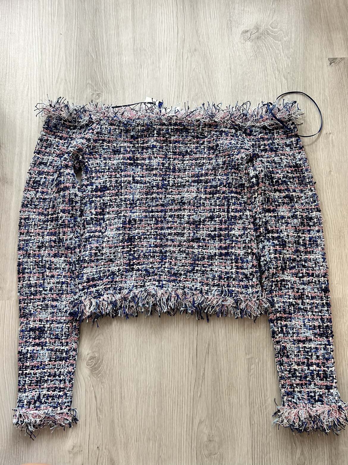 Cute Zara off shoulder top (BNWT) image indicator(4)