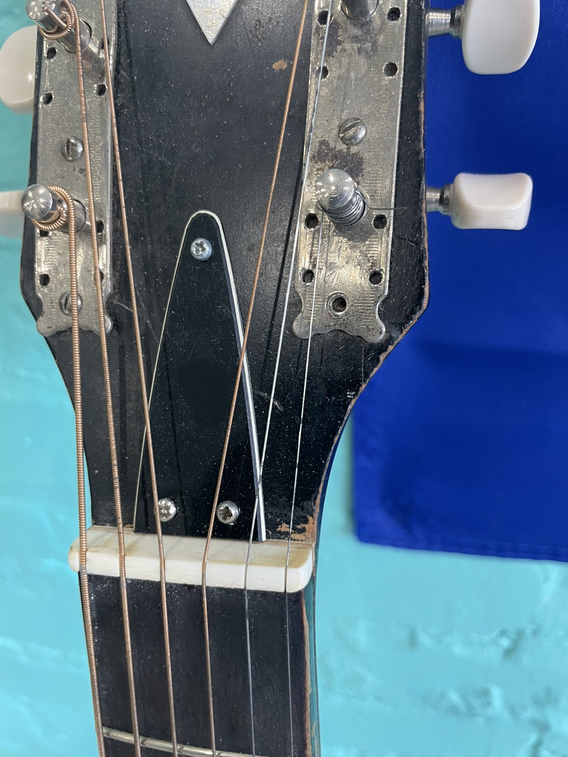 Vintage Silvertone Acoustic guitar - photo 3
