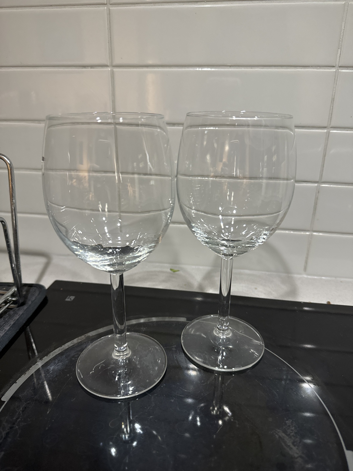 🏈 2x Wine Glass thumbnail