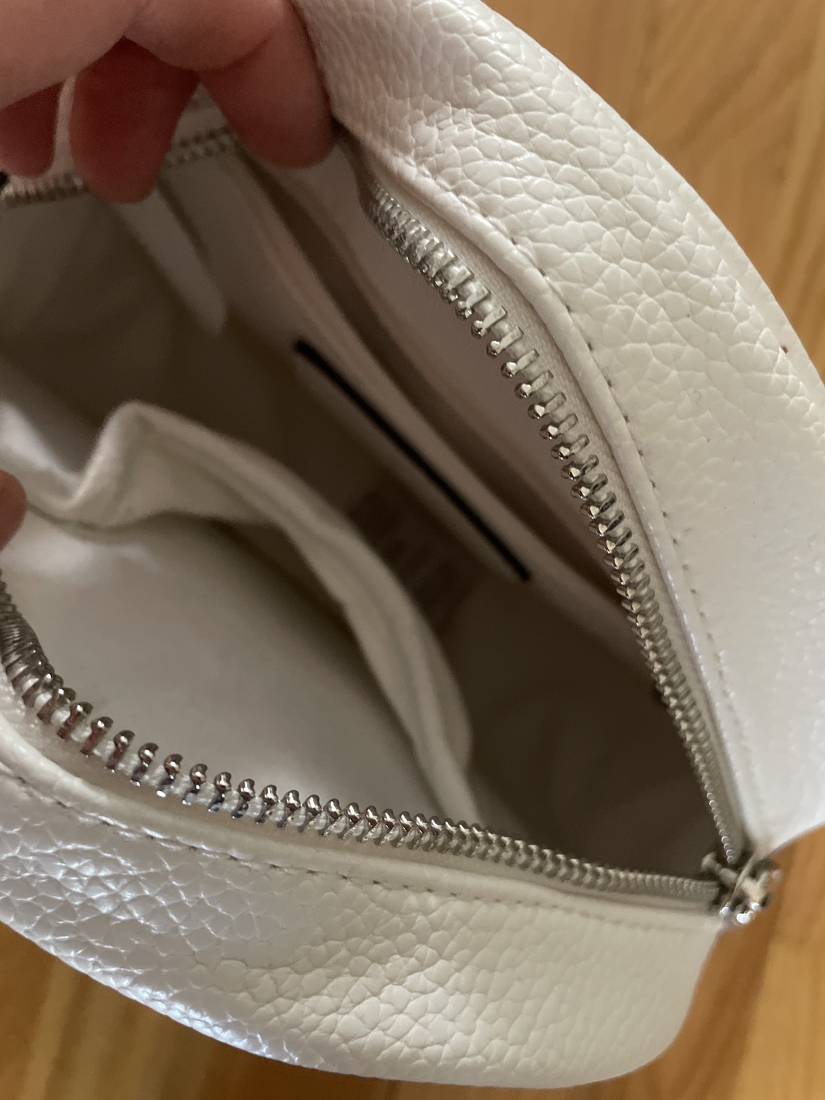 Steve Madden purse image indicator(2)