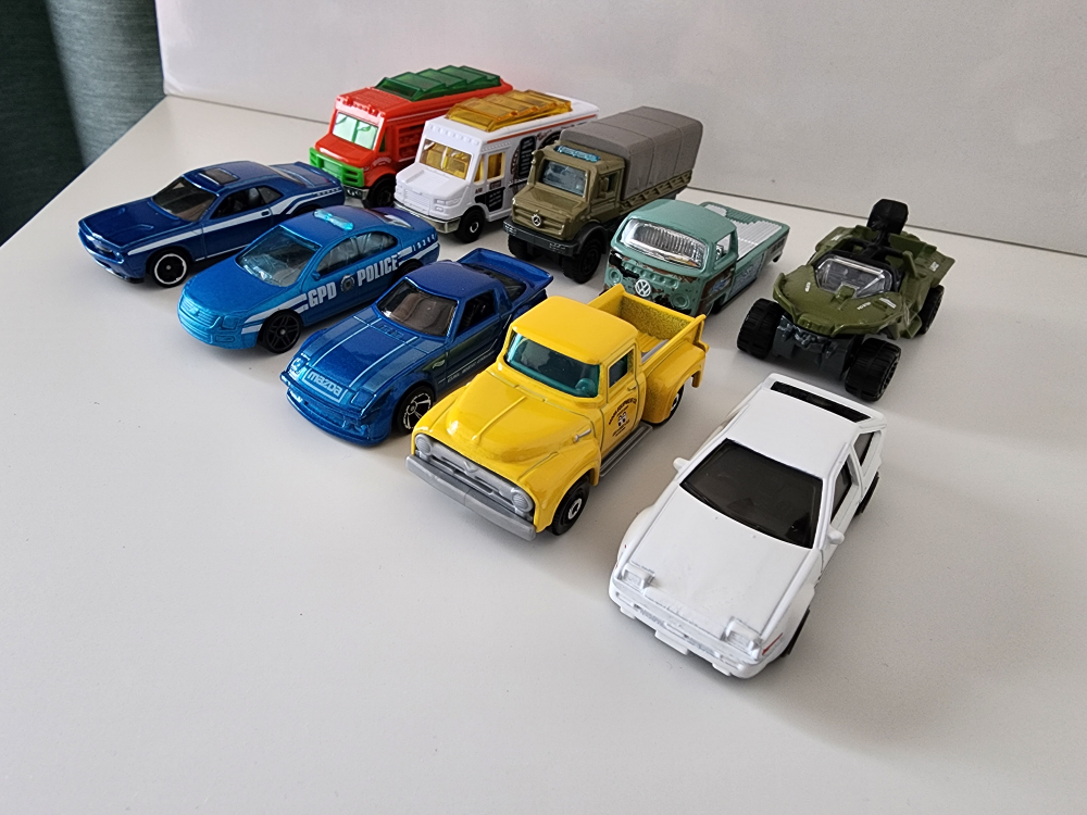Hot wheels car lot $1 each or $8 for the entire lot