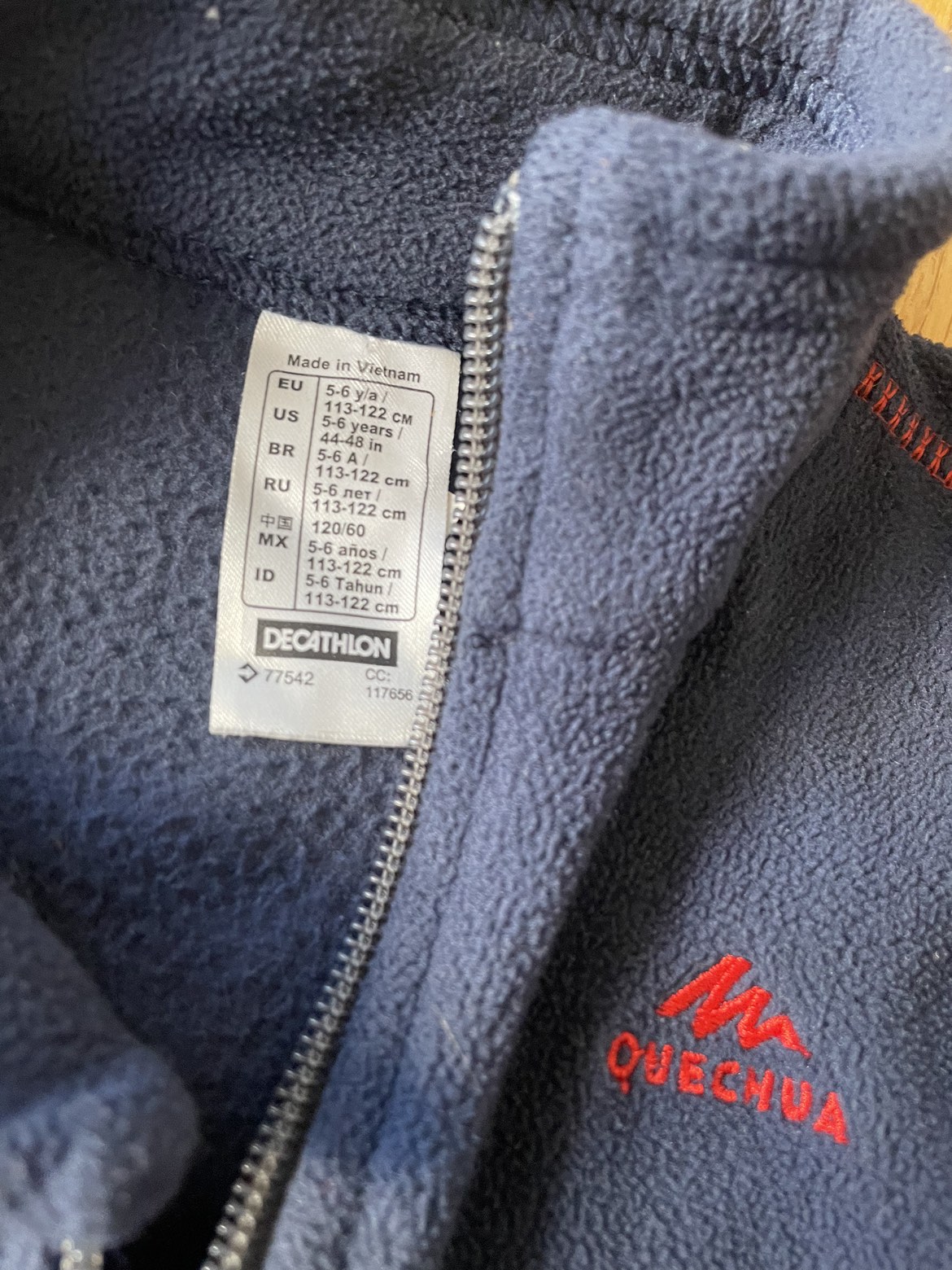 Two fleece jackets kids size 5-6 image indicator(7)