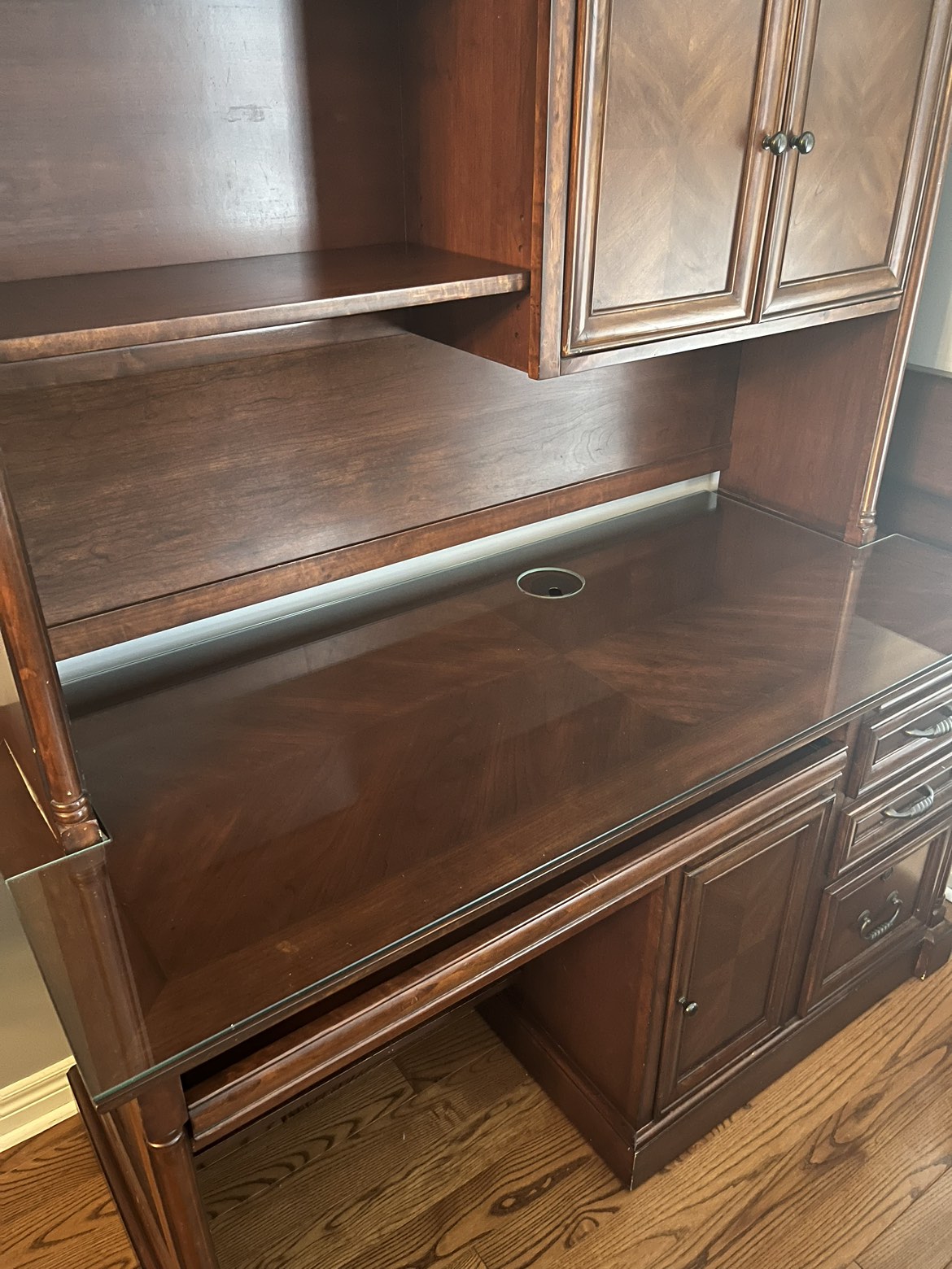 Office Desk with Hutch - (includes optional glass protector) - photo 5