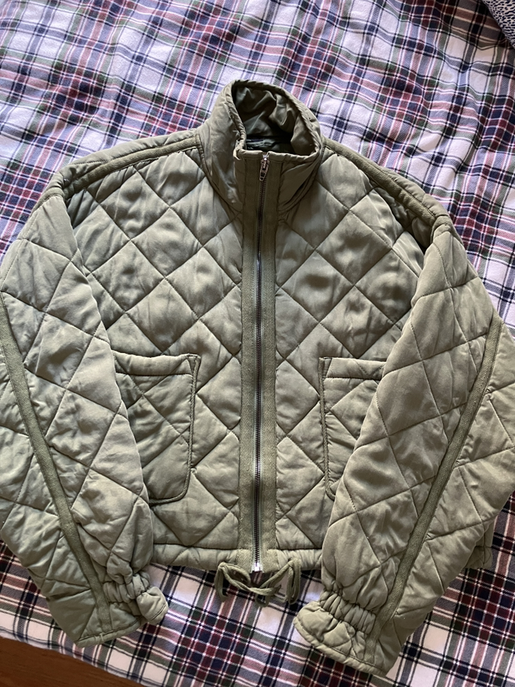 Cropped quilted jacket