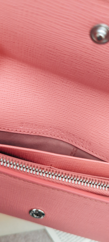 Brand New Fendi wallet - photo 3