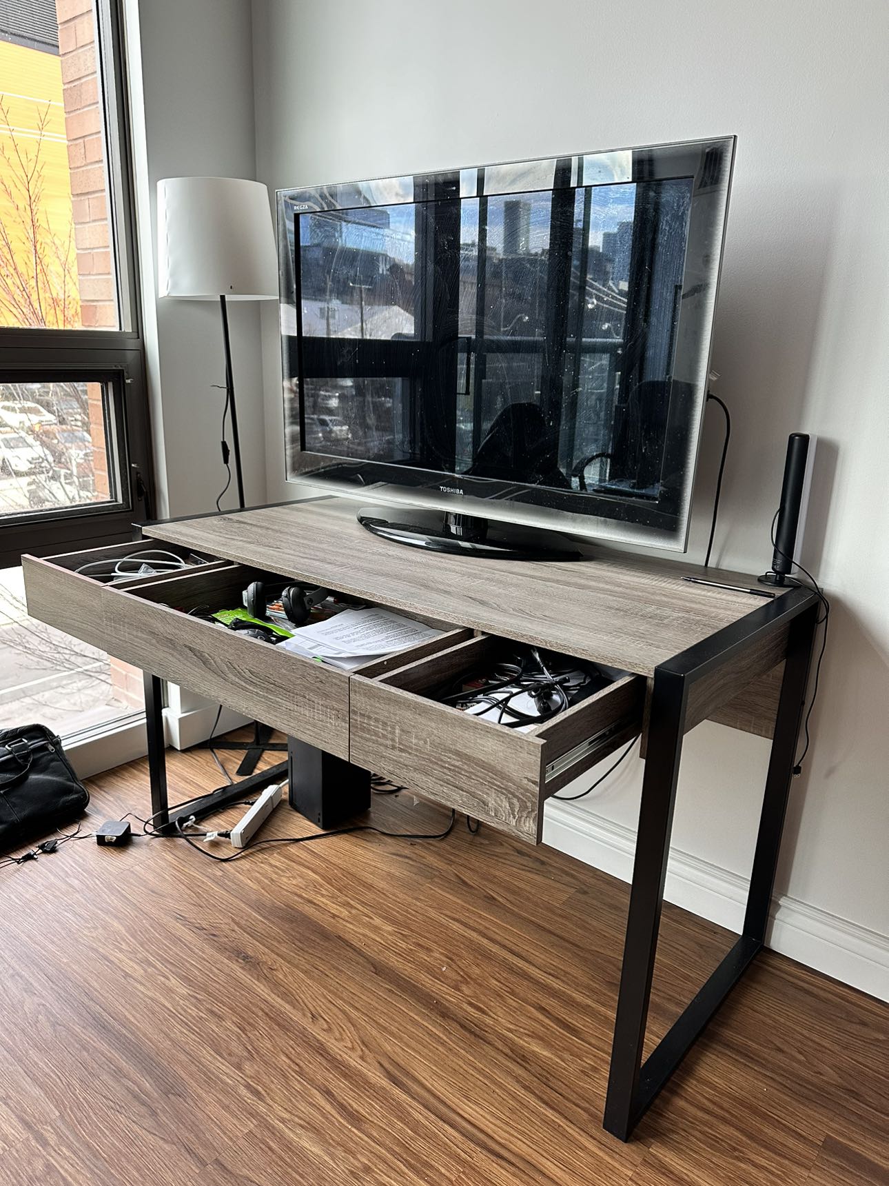 Computer desk / studying desk / work desk / gaming desk. - photo 4