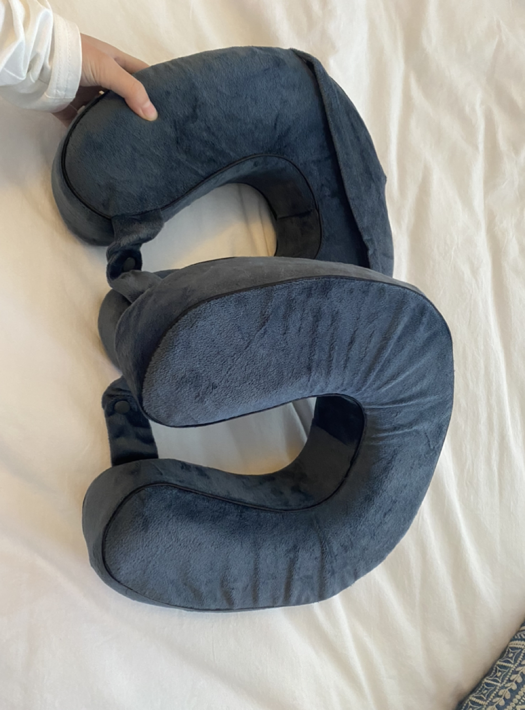 Travel pillow image indicator(5)