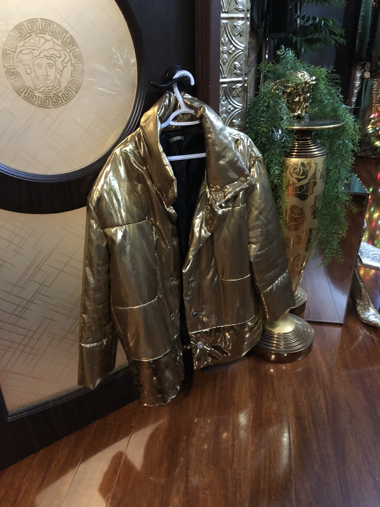 Unisex gold jacket size L - photo 4