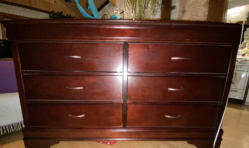 Dresser 6 drawer EUC