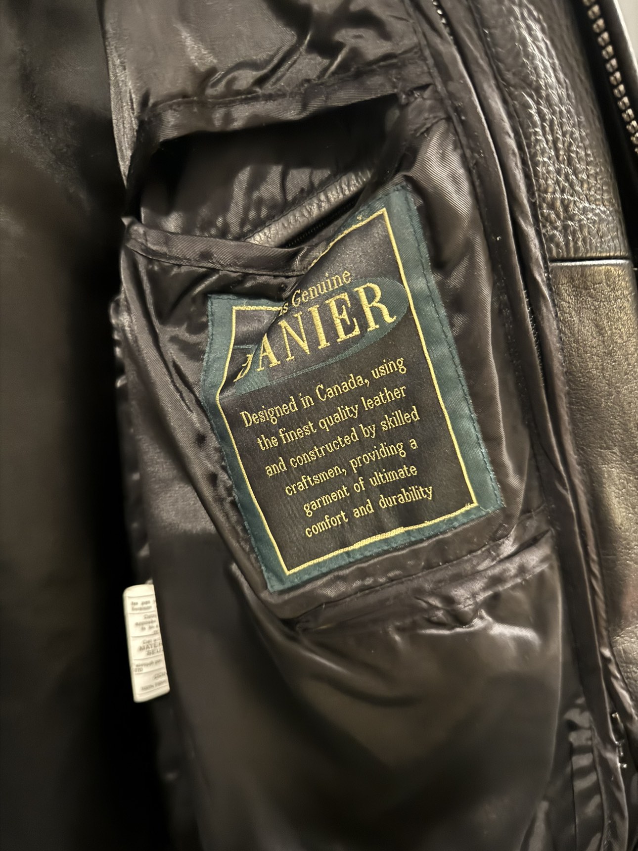 Danier Vintage Leather Jacket - Size L - photo 3