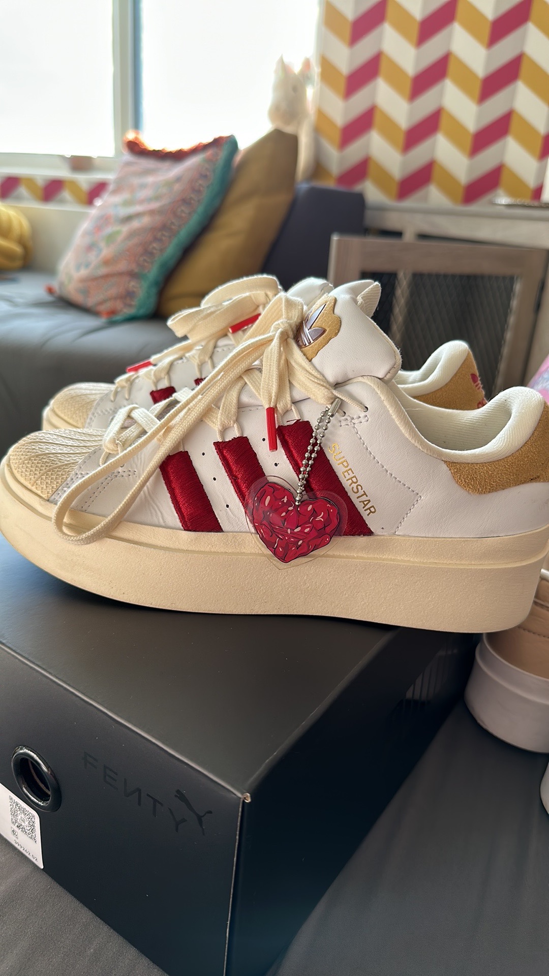 Like new Adidas ladies size 8 - photo 2