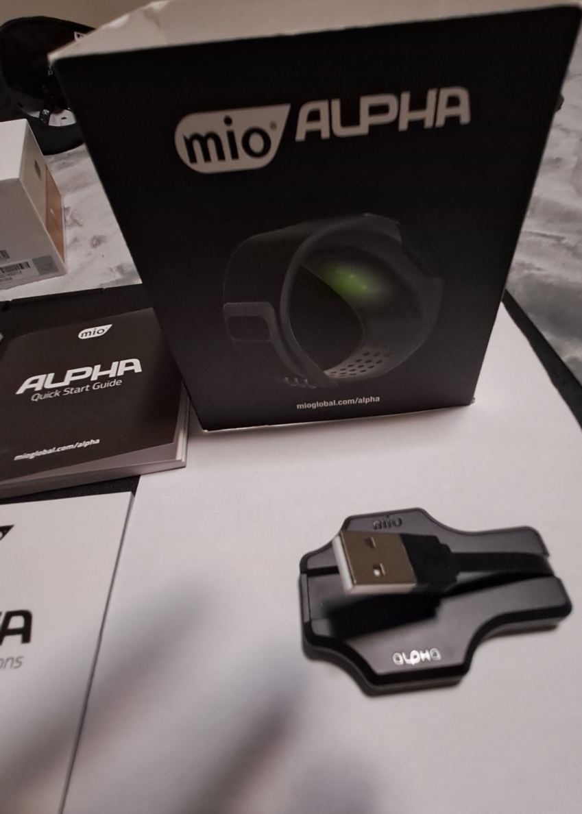 Mio Alpha Smart Watch Model 53P New Open Box Unisex image indicator(8)