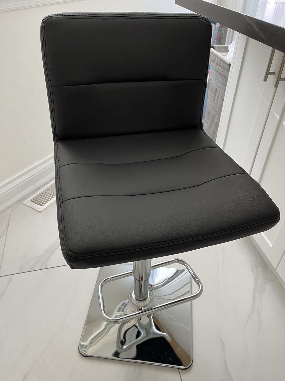 Bouclair Faux Leather Adjustable bar stool - photo 2