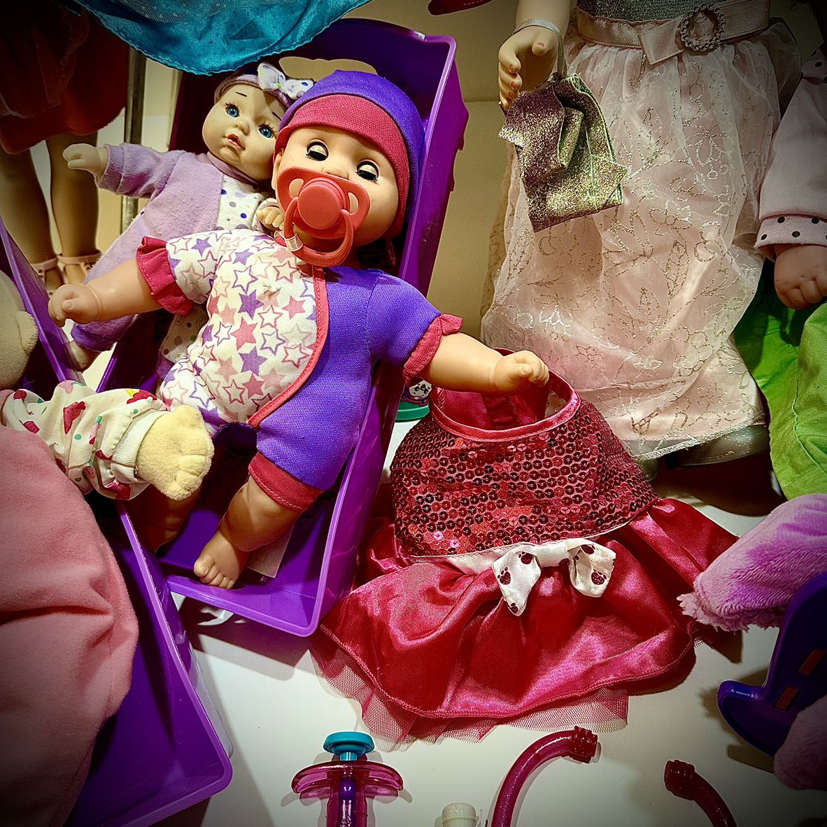 Collection dolls including 4 Our Generation dolls - photo 4
