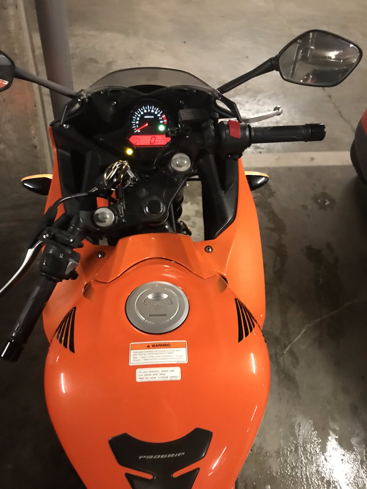2017 Honda CBR 300R Candy Orange rare now image indicator(2)