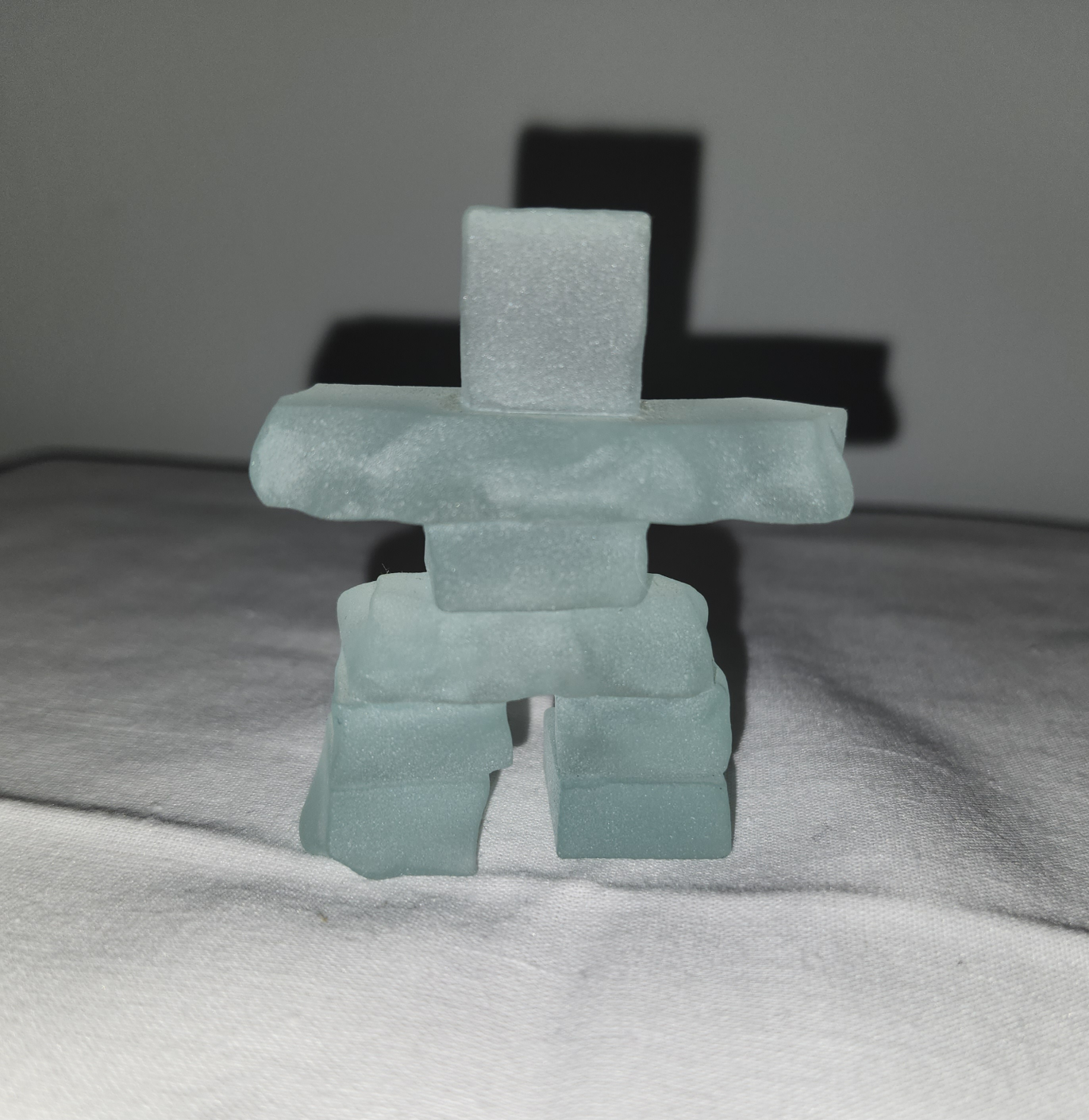 LIKE NEW❗️Frosted Glass Inukshuk. Lovely Gift❗️❄️ 🏈 image indicator(2)