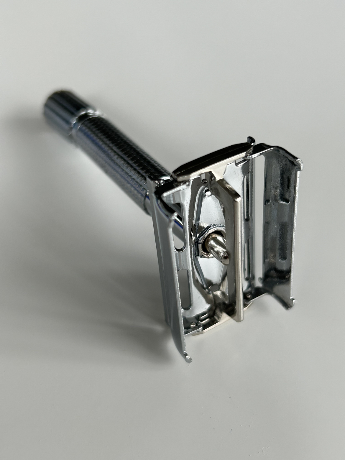 [NEW] Double Edge Safety Razor with Case - photo 2