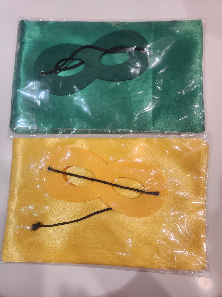 Kids Superhero cape thumbnail