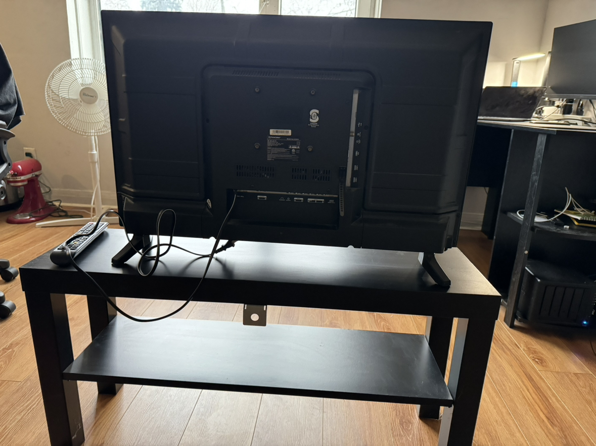 $49 PrimeCables® 32'' HD LED TV with IPS (TV stand included) - photo 4