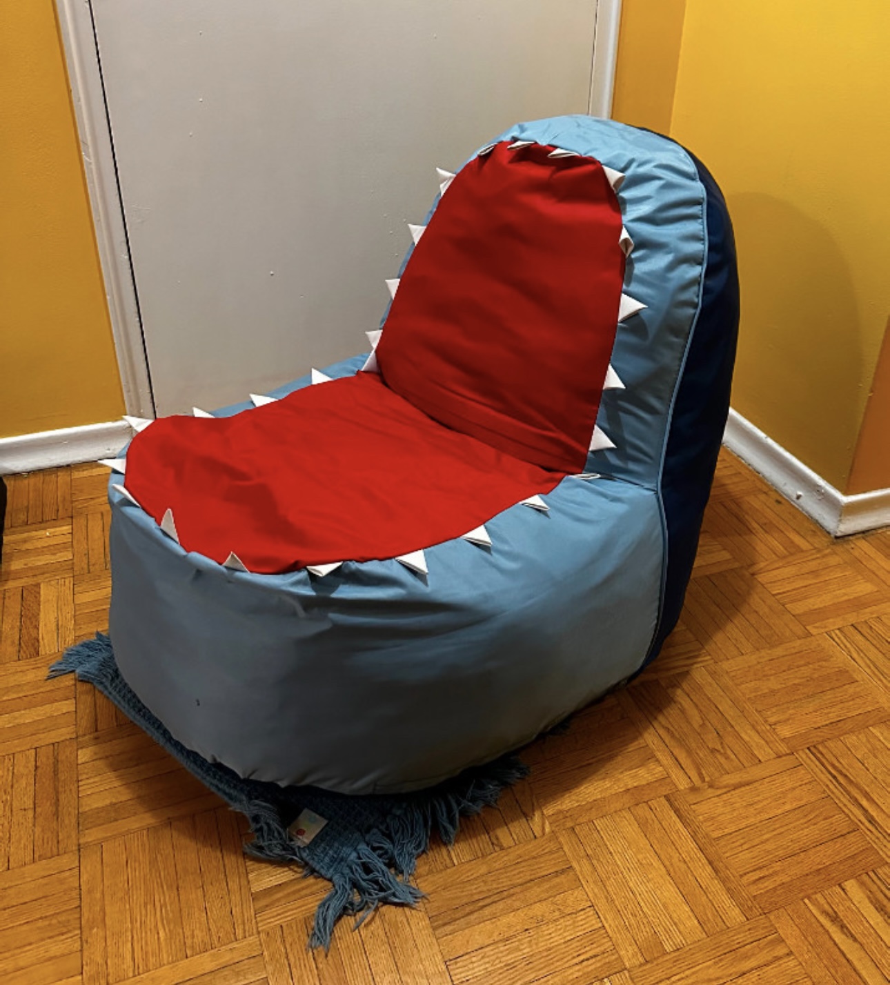 Shark bean bag chair - photo 2
