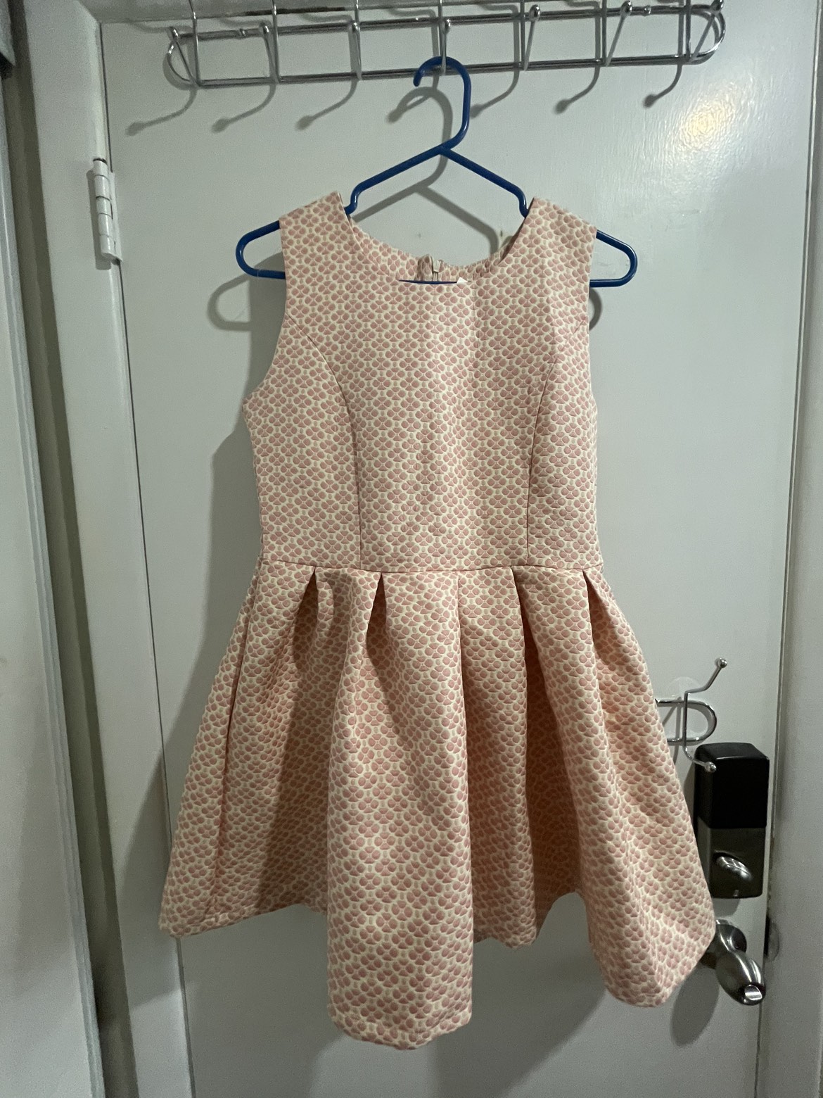 BRAND NEW Casual Dress Extra-small to Small thumbnail