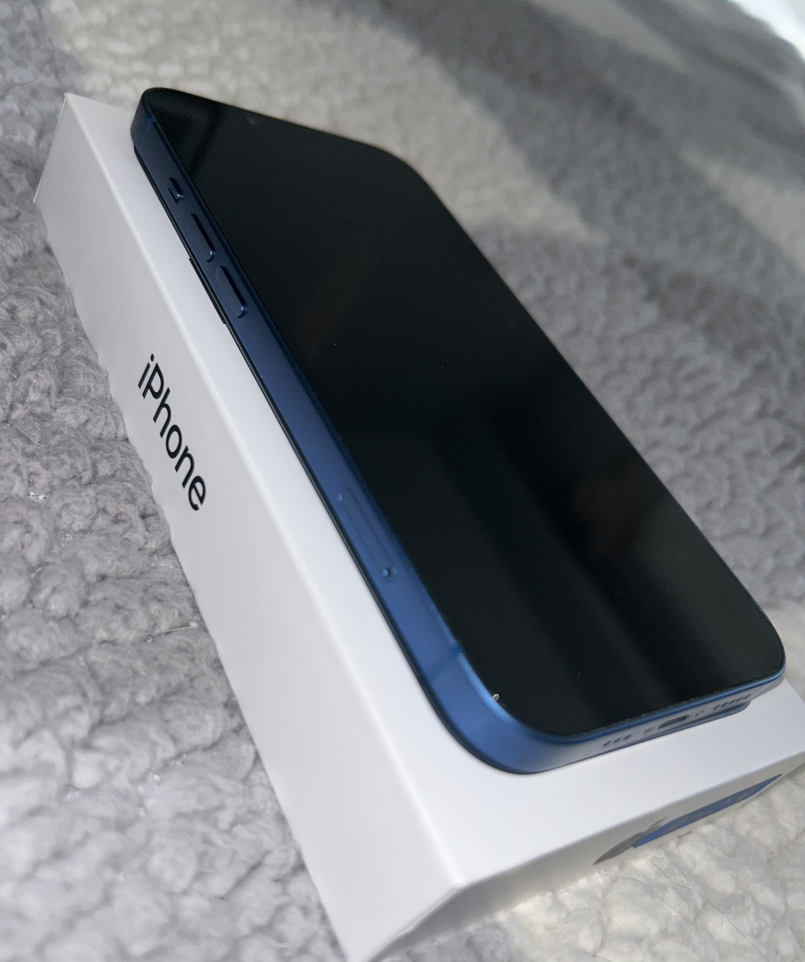 IPhone 13 256GB - photo 2