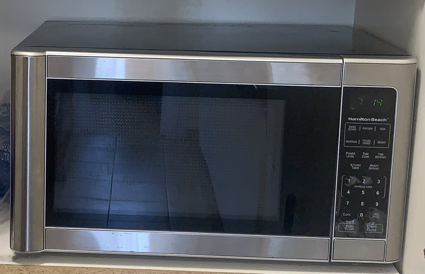 Microwave, moving Sale