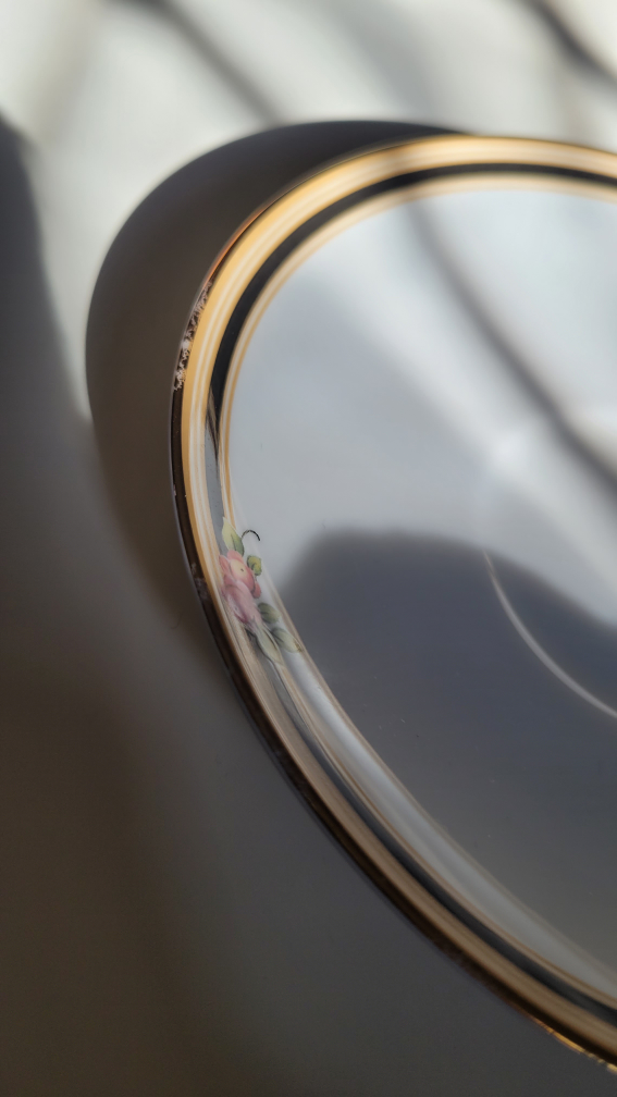 Wedgwood tea cup set image indicator(4)