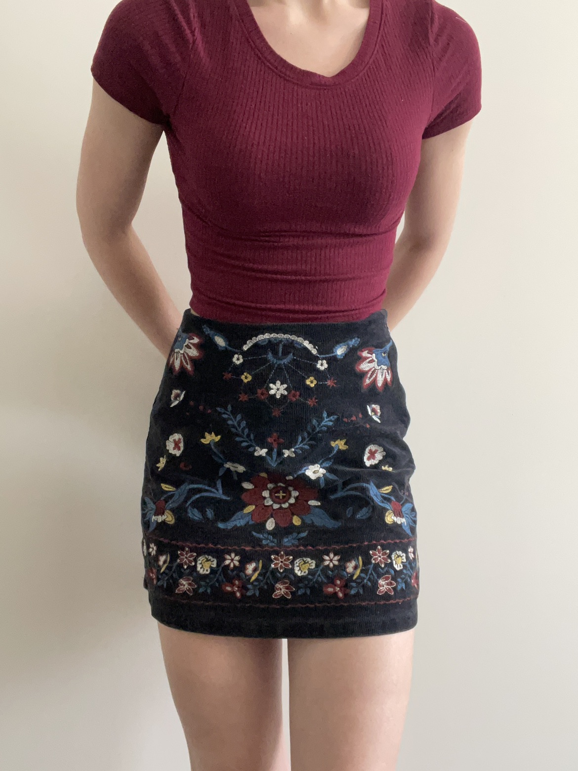 Beautiful mini skirt with stitching details thumbnail