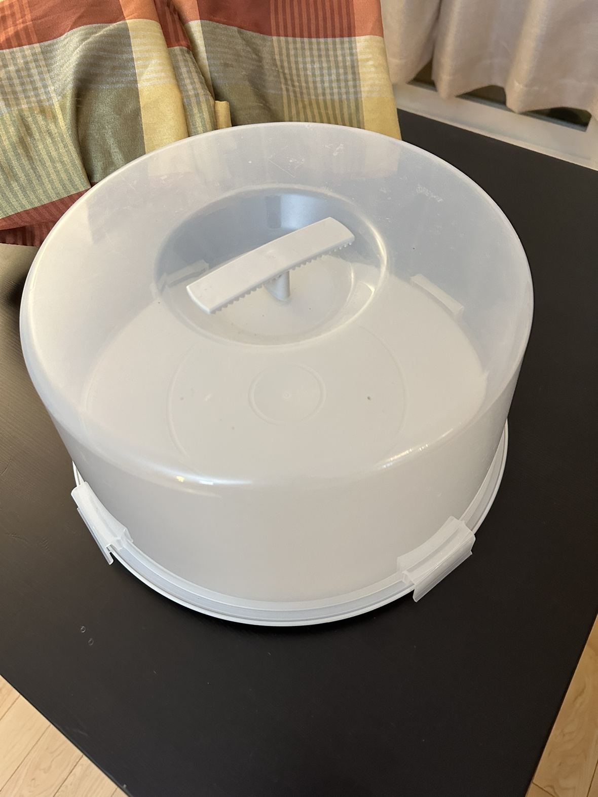 KRISPIG Cake carrier, 36 cm (14 ¼ ")