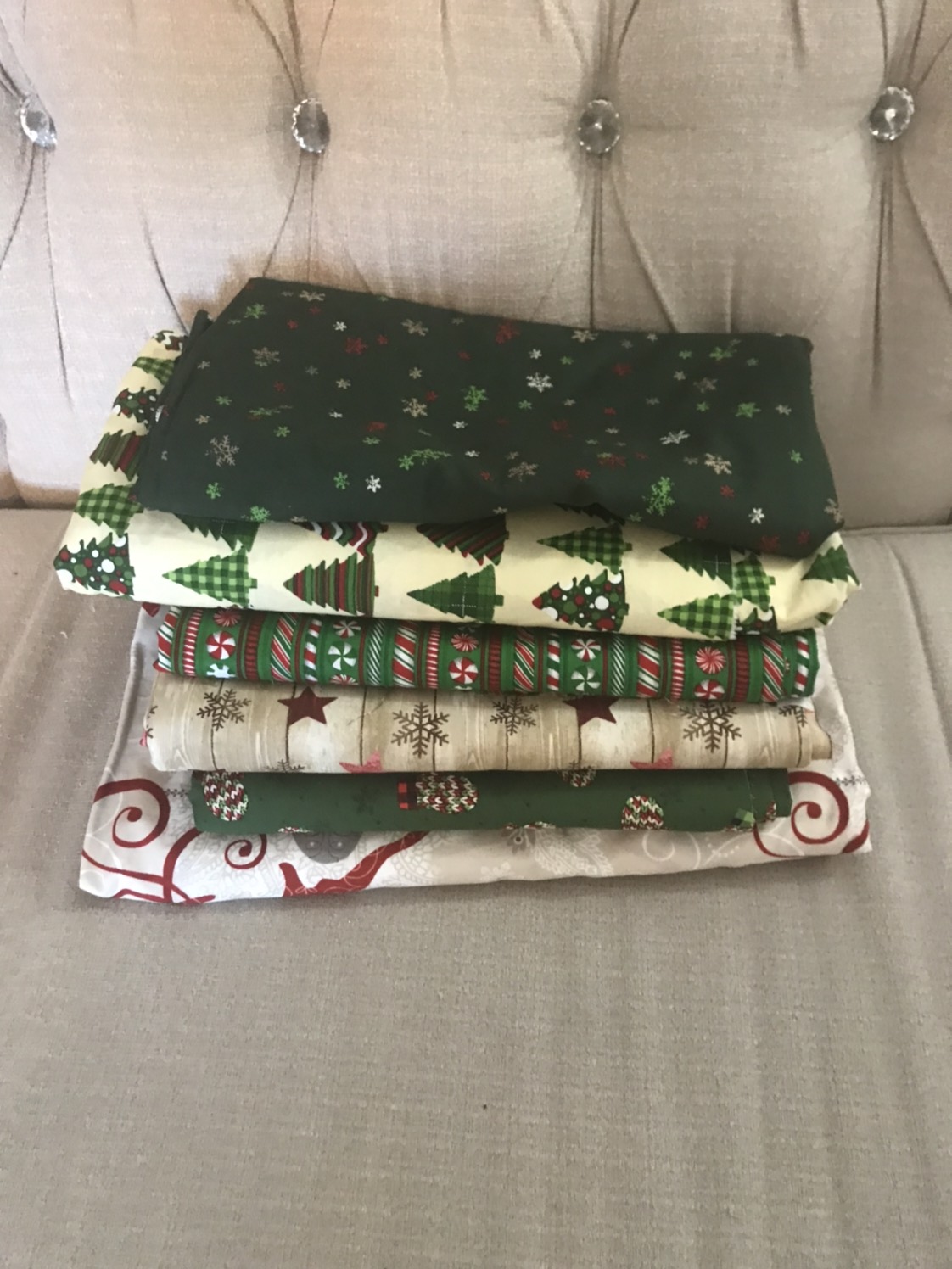 Beautiful variety of Christmas fabric bundle thumbnail