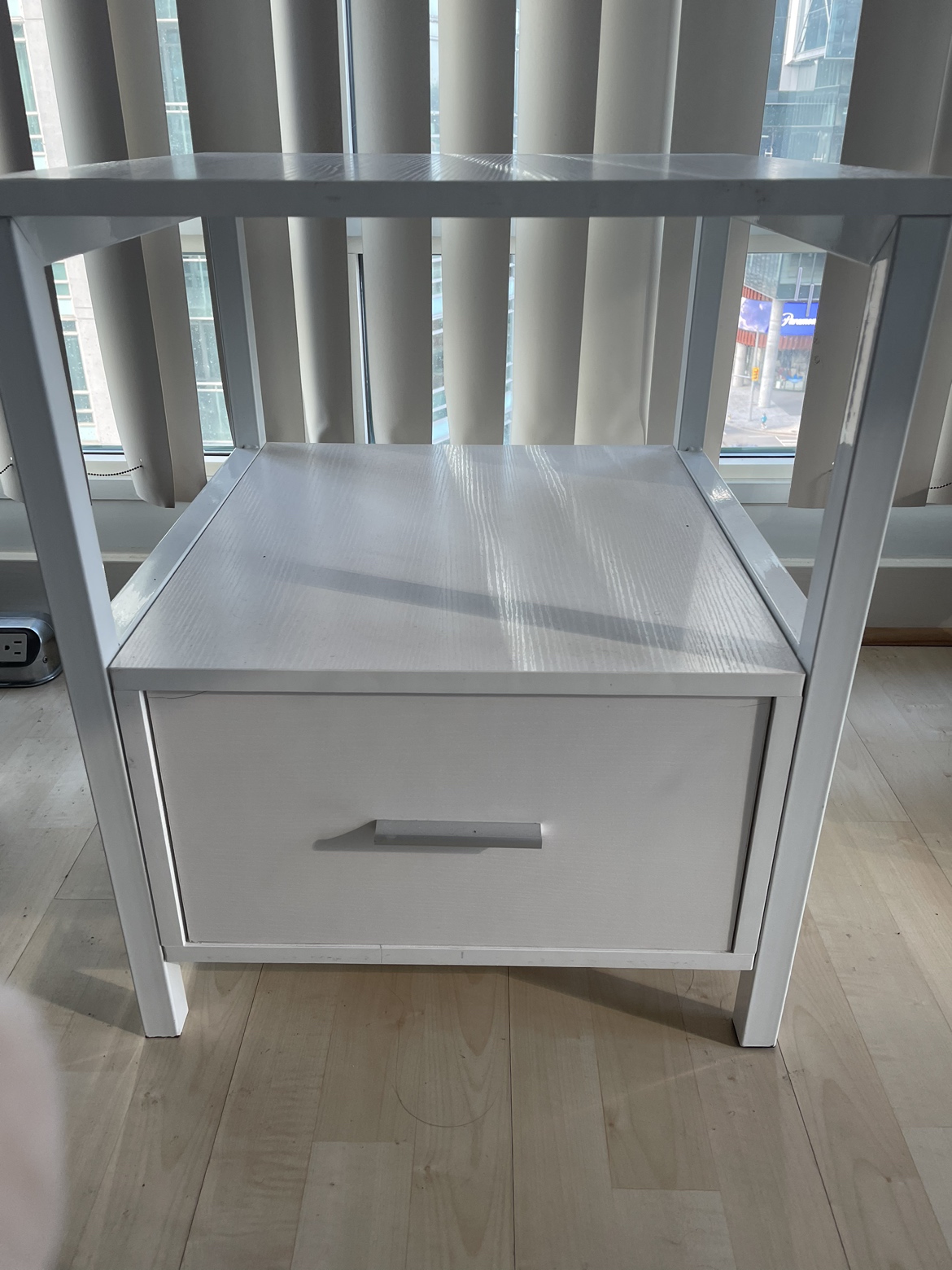 Side table - photo 2