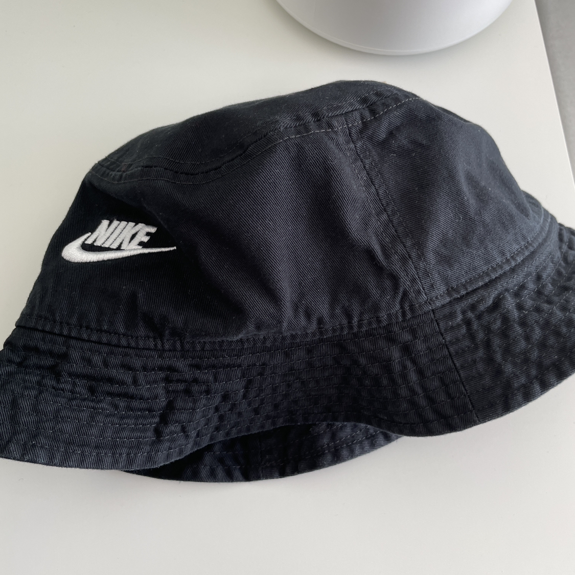 Nike bucket hat